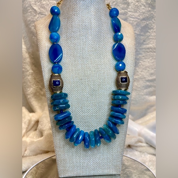 Beautiful EUC Barse Dragons Vein Beaded Necklace with Kyanite/Gold Cabochons - Picture 4 of 17